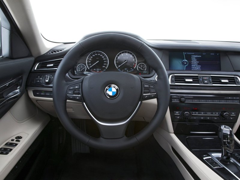 BMW 760li f02 салон