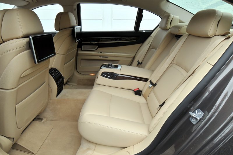 BMW 7 Series 2013