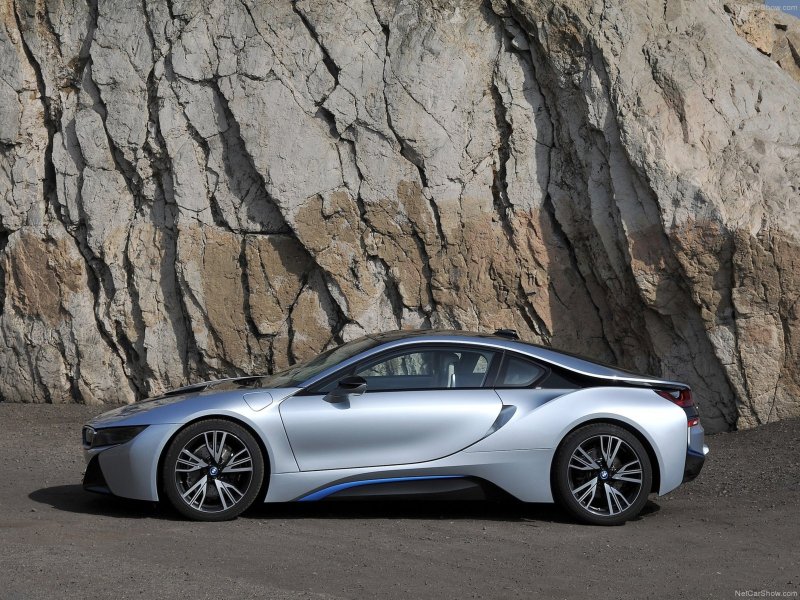 BMW i8 3000
