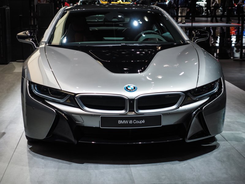 BMW i8 Price