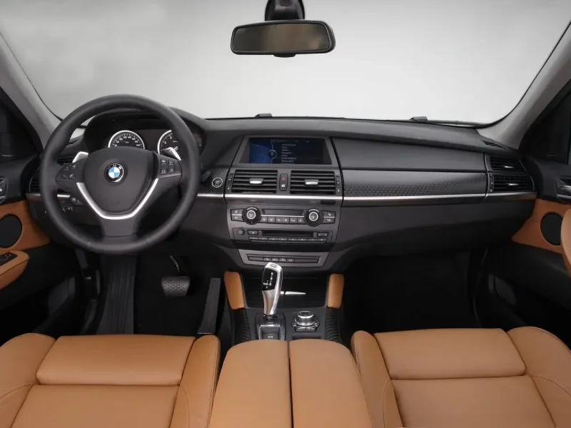 BMW e71 салон