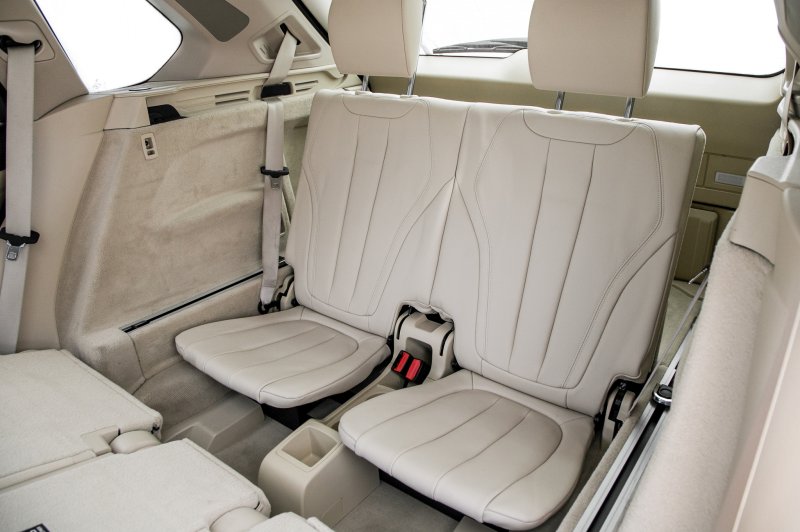 BMW x7 третий ряд сидений