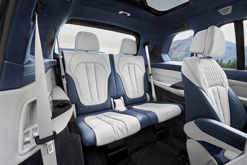 BMW x7 третий ряд сидений