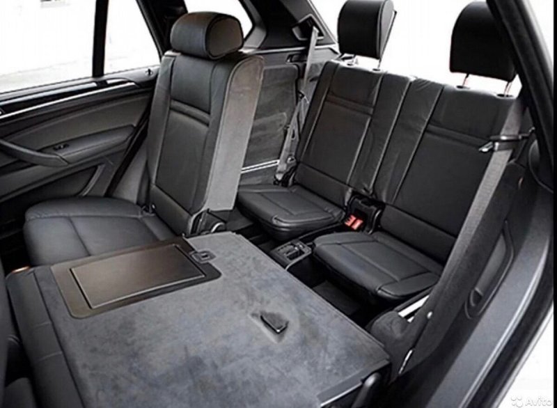 BMW x5 третий ряд