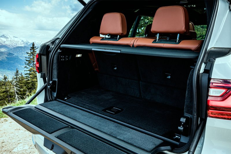 BMW x6 салон сзади