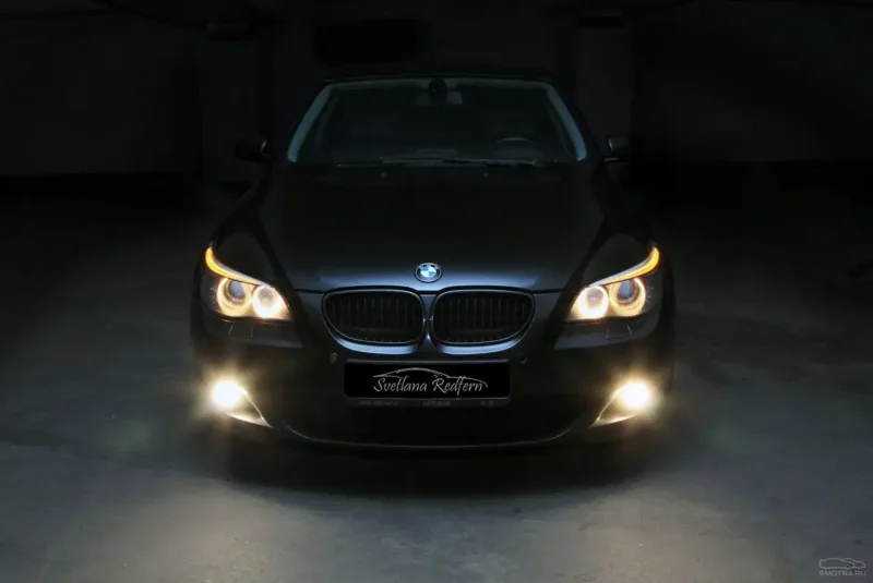 BMW e60 ночью