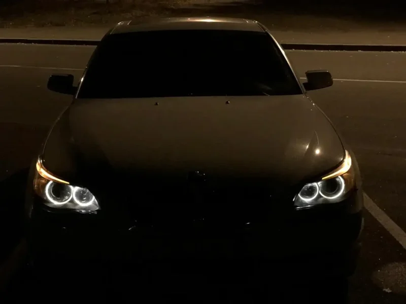 BMW e60 ночью