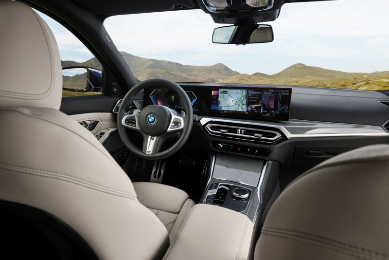 BMW 3 Series 2023
