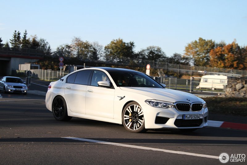 BMW m5 f90 белая