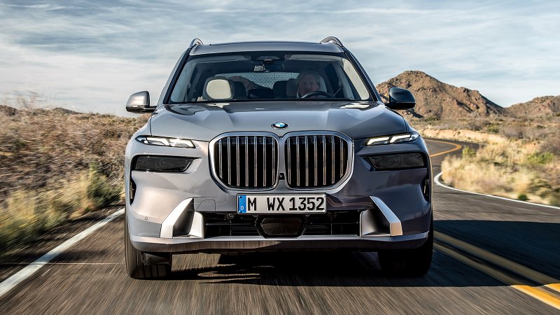 BMW x7 2022 Рестайлинг