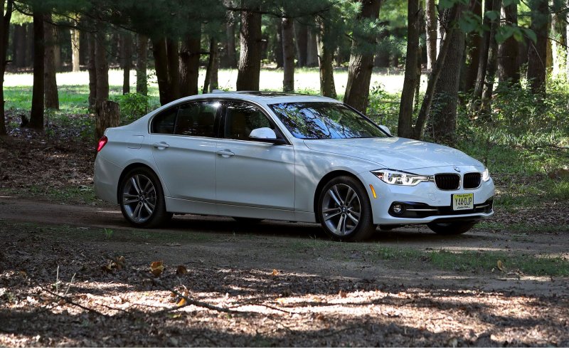 BMW 325 2017