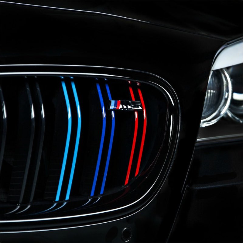 BMW m5 полоски