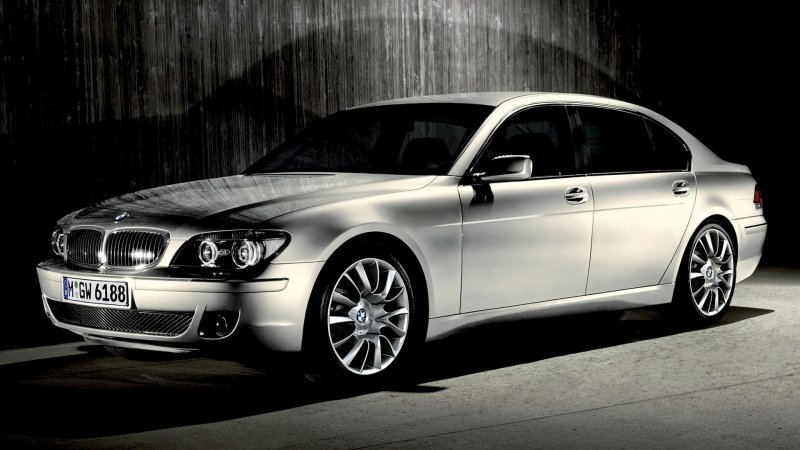 BMW 750 2006 салон