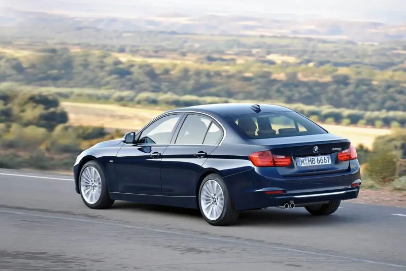 BMW 3 2011