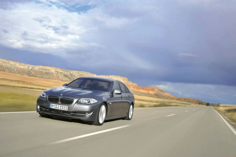 BMW 5 седан 2011