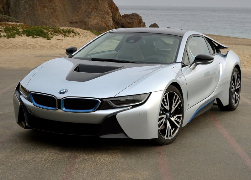 БМВ спорткар i8