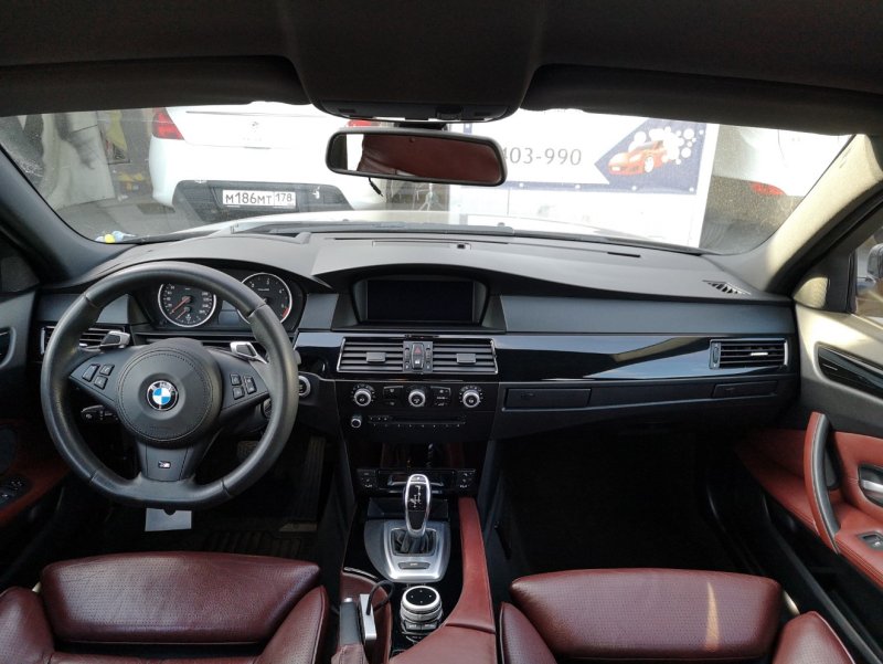 BMW м5 е60 салон