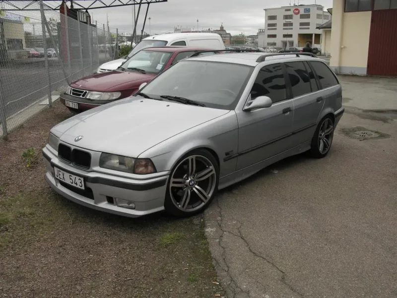 BMW 3 Series Touring e36