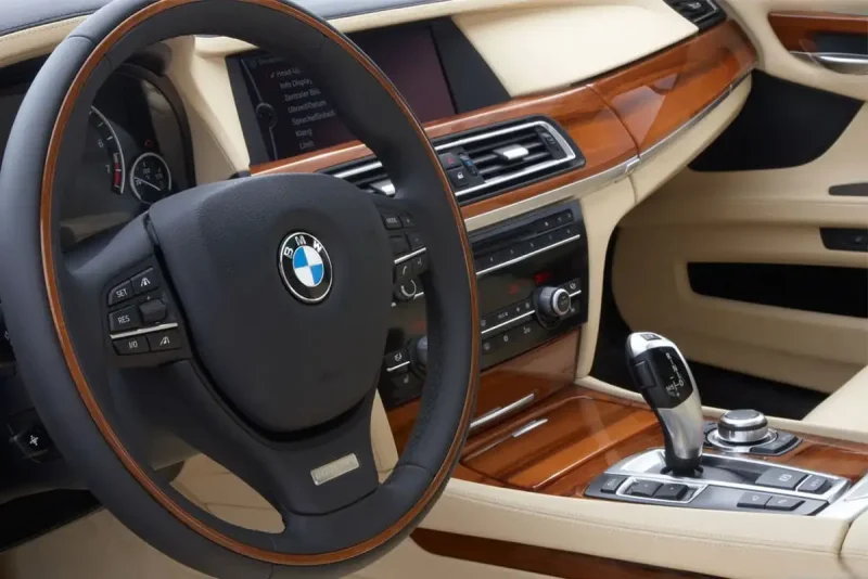 БМВ 760li f01