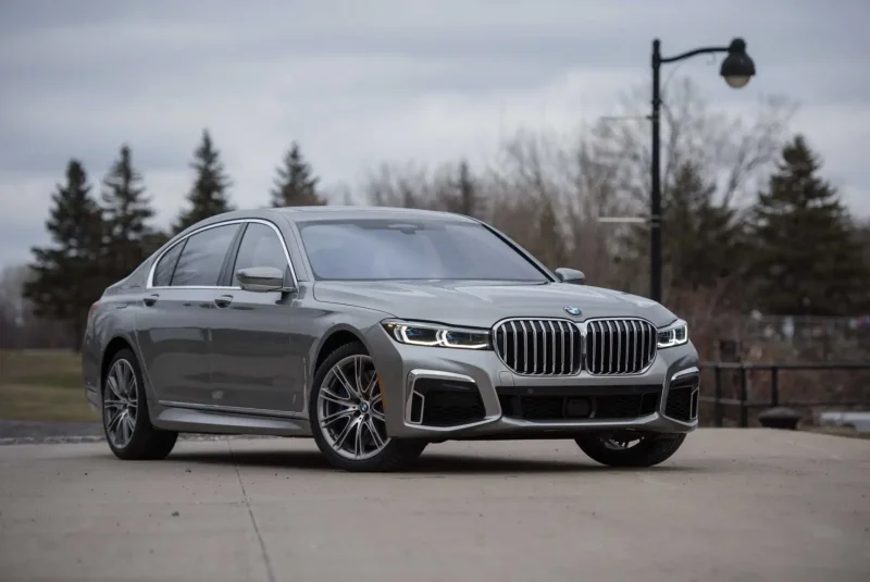 БМВ 750 li 2020
