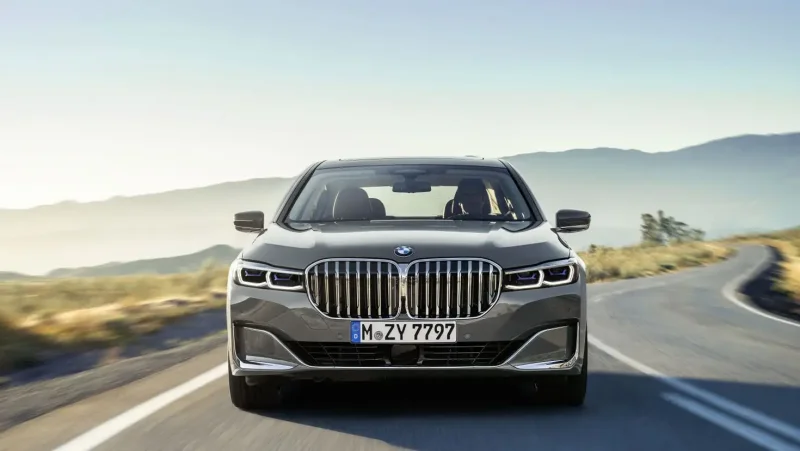 BMW 7 g12 LCI