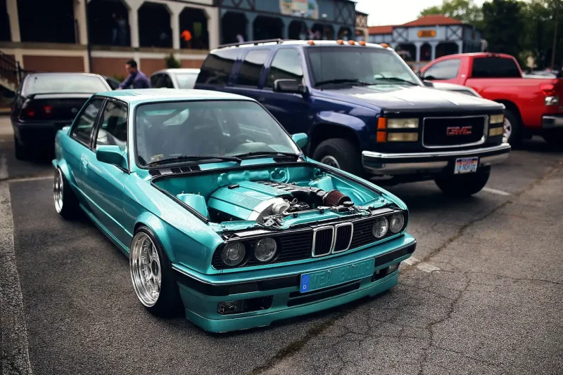 BMW e30 изумрудный