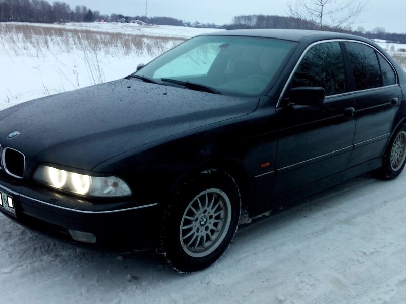 БМВ 5 .1998г дизель