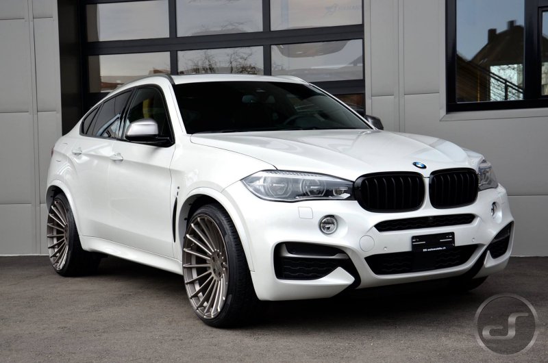 БМВ x6 m50d