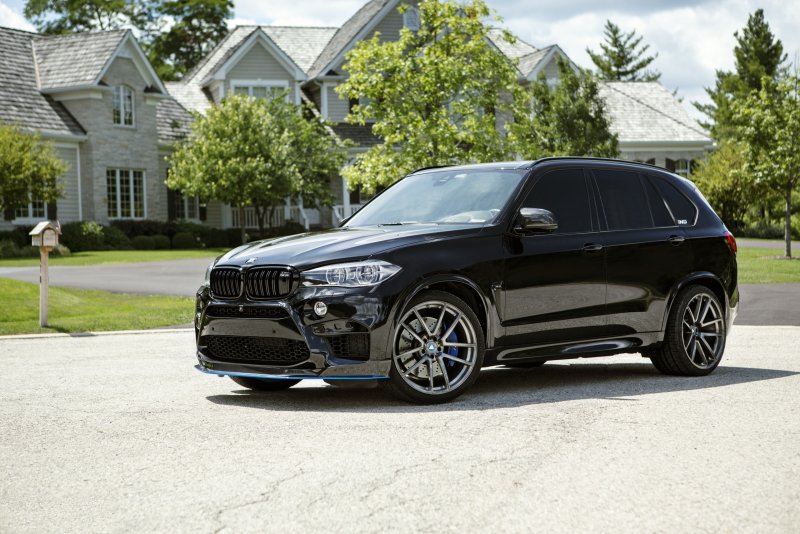 BMW x5m черный