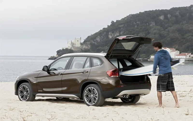 BMW x1 хэтчбек