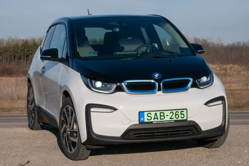 BMW i8 2013