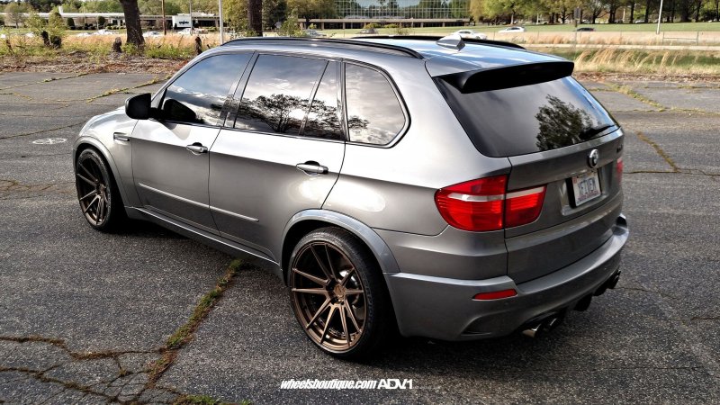 BMW x5 e70 белый