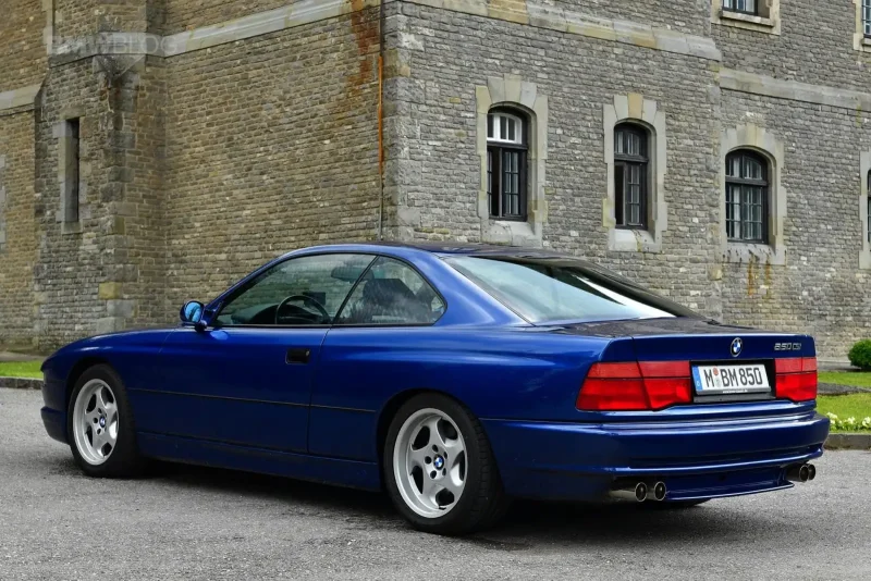BMW 850i CSI