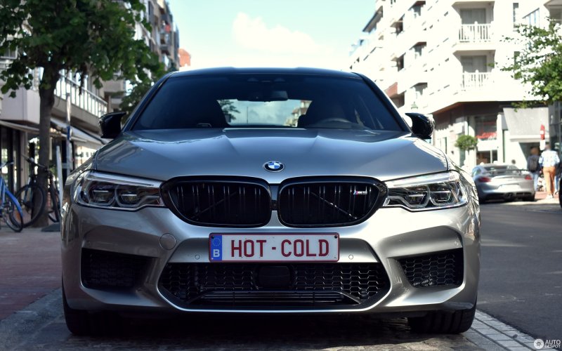 BMW m5 f90 Competition Grey