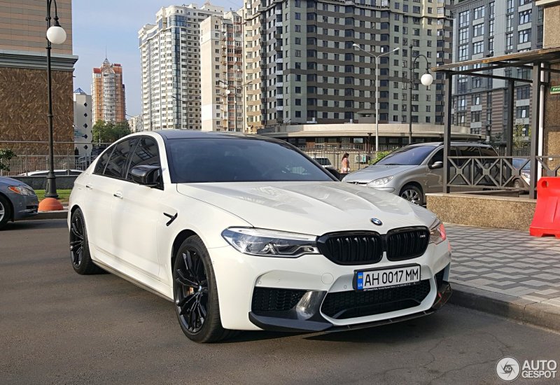 BMW m5 f90 белая