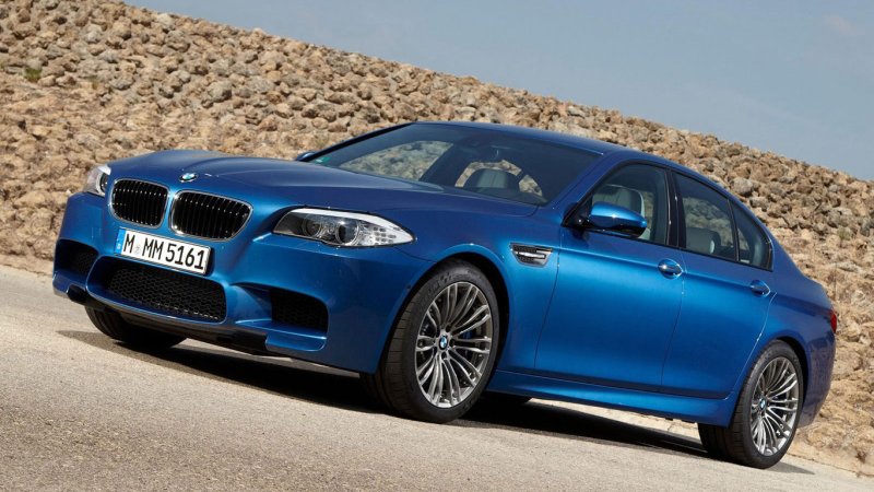 BMW m5 2011