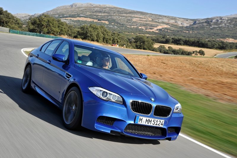 BMW m5 f10 2011