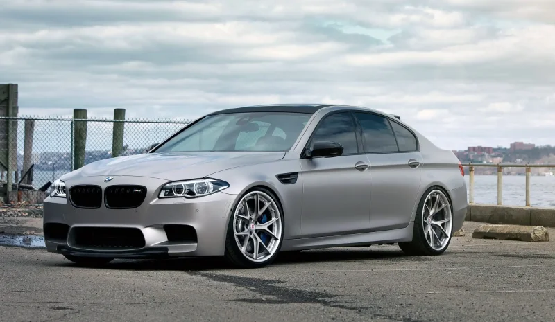 BMW м5 f10