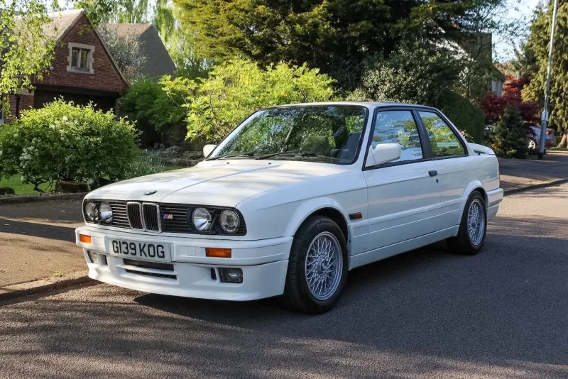 BMW 325 e30