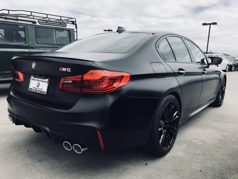 BMW m5 черная