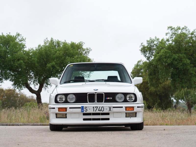 Машина BMW 1990 г3