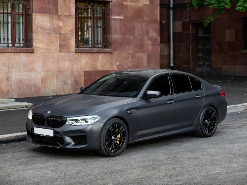 BMW m5 f90 черный сатин
