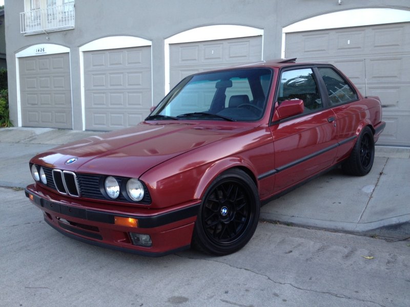 BMW 1990 года