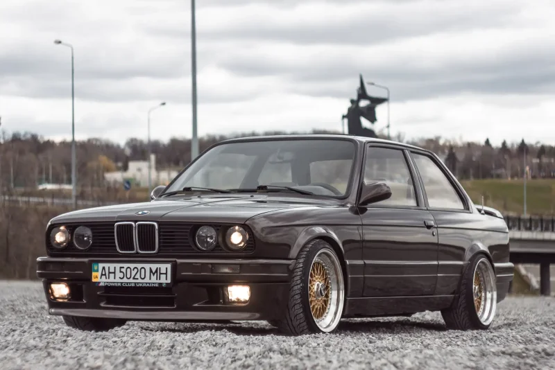 BMW e30 2.5