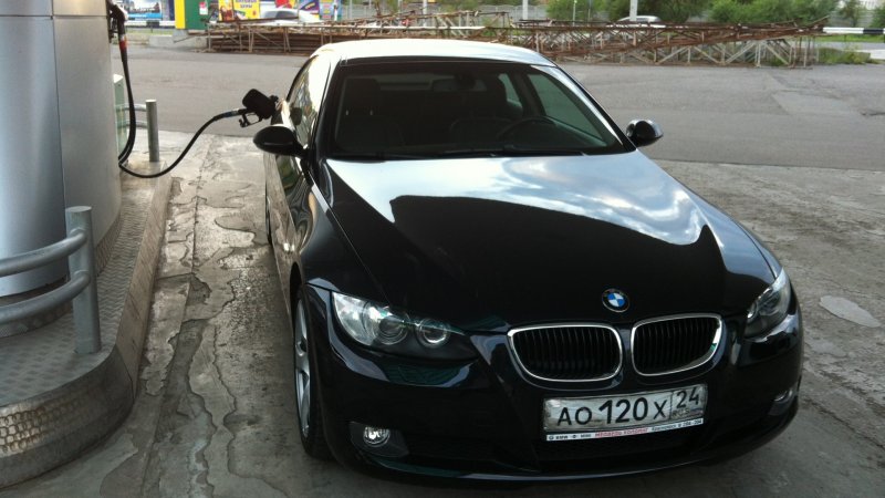 Машина BMW , тонирована