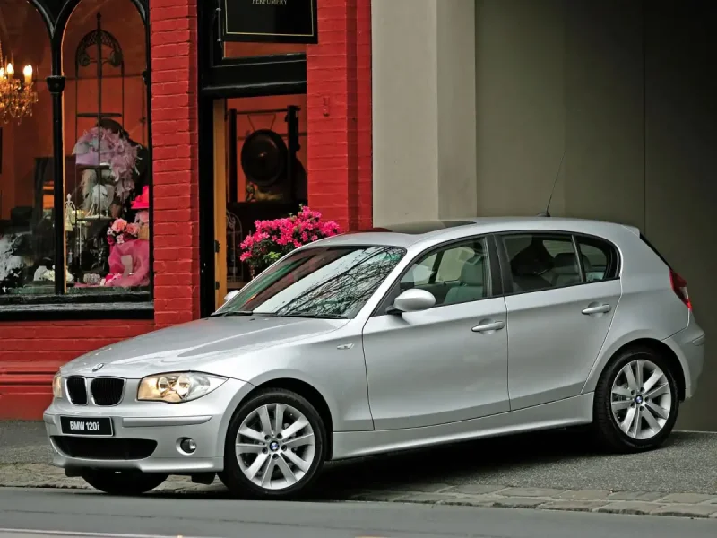 BMW e81 120i