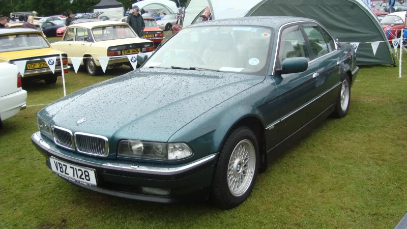 БМВ 740 I 1990-2000