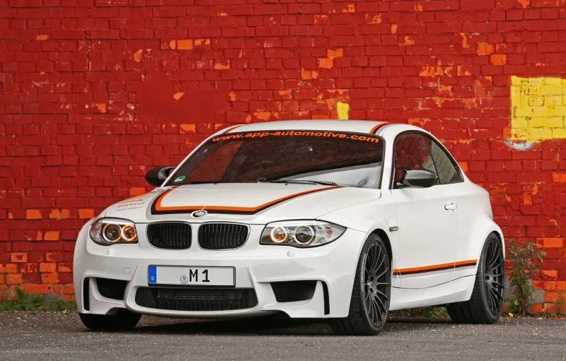 BMW m1 e82