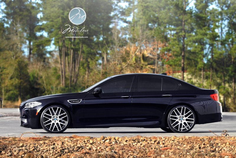 BMW 5 f10 черная