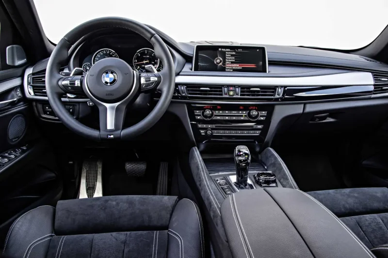 BMW x6 2021 салон